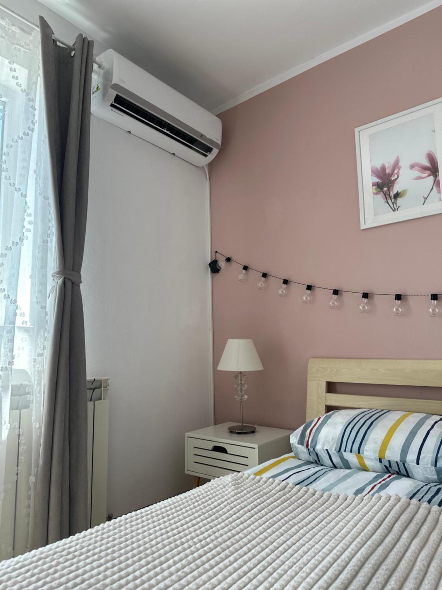 Sendy Apartman 2 Apartman Sfântu-Gheorghe Kültér fotó